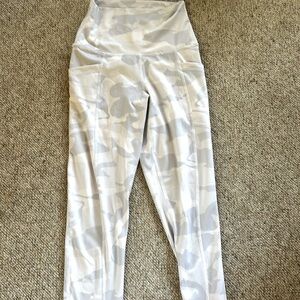 Women XS with pockets on the side